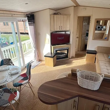 3 Bedroom, 6 Berth, Dog Friendly, Holiday Home Belton with Browston Exterior photo