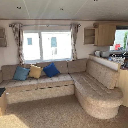 3 Bedroom, 6 Berth, Dog Friendly, Holiday Home Belton with Browston Exterior photo